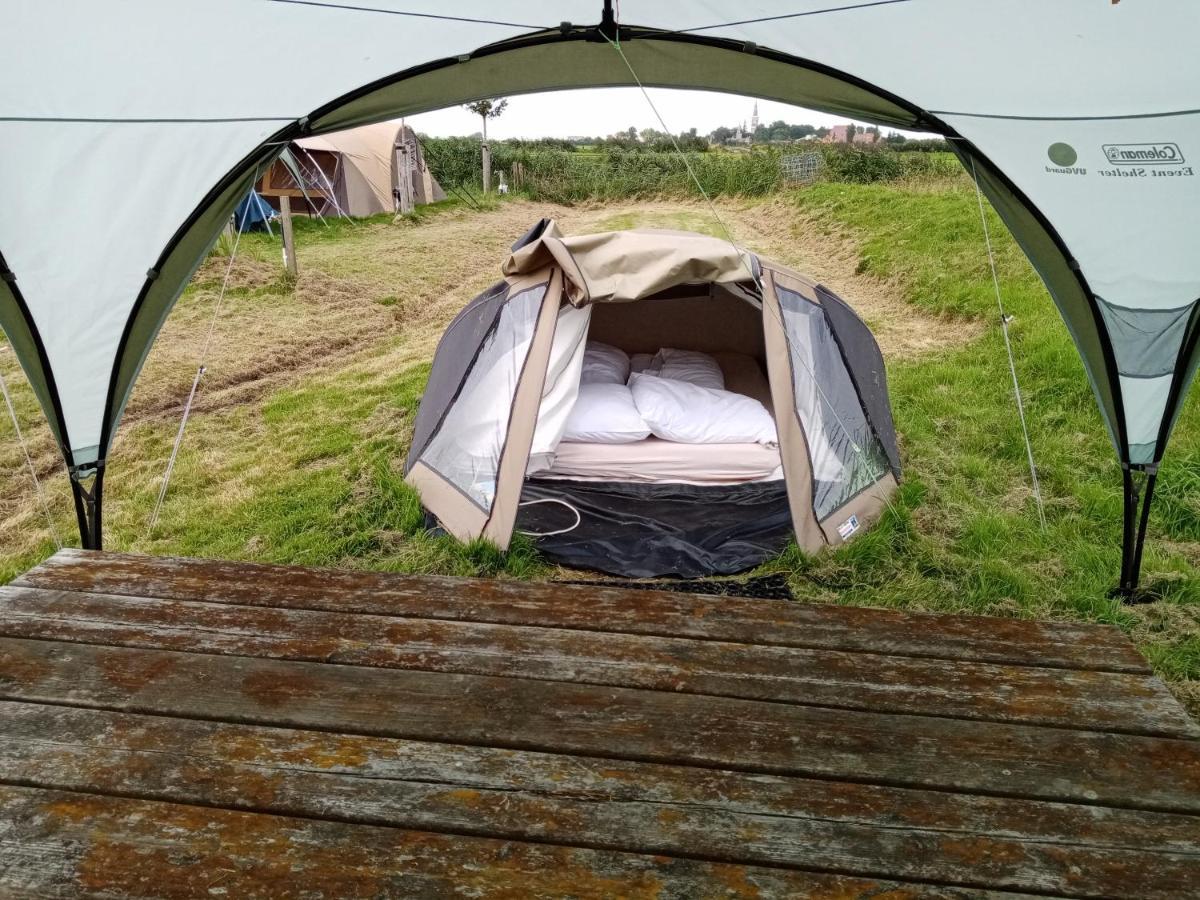 Basic 2P Tent Sotterum Hotell Kornwerd Exteriör bild